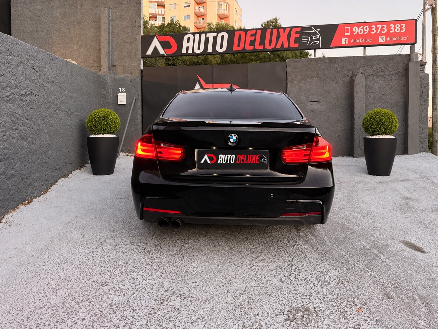 BMW 320d Pack M — lateral