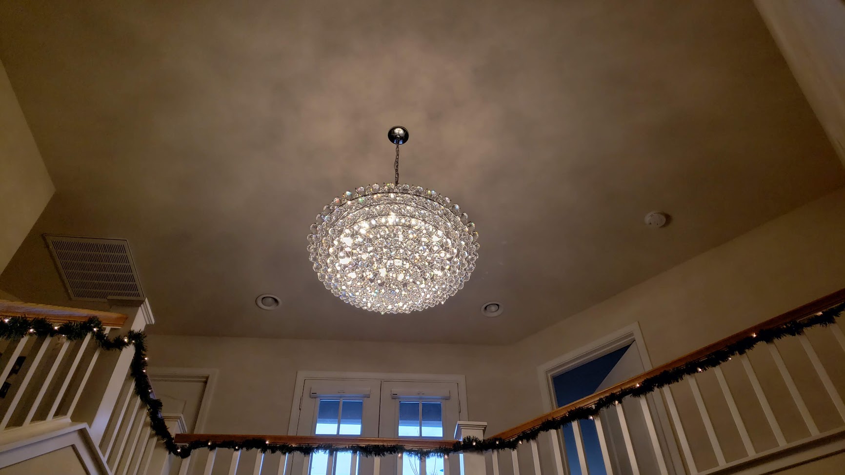 Indoor lighting installation