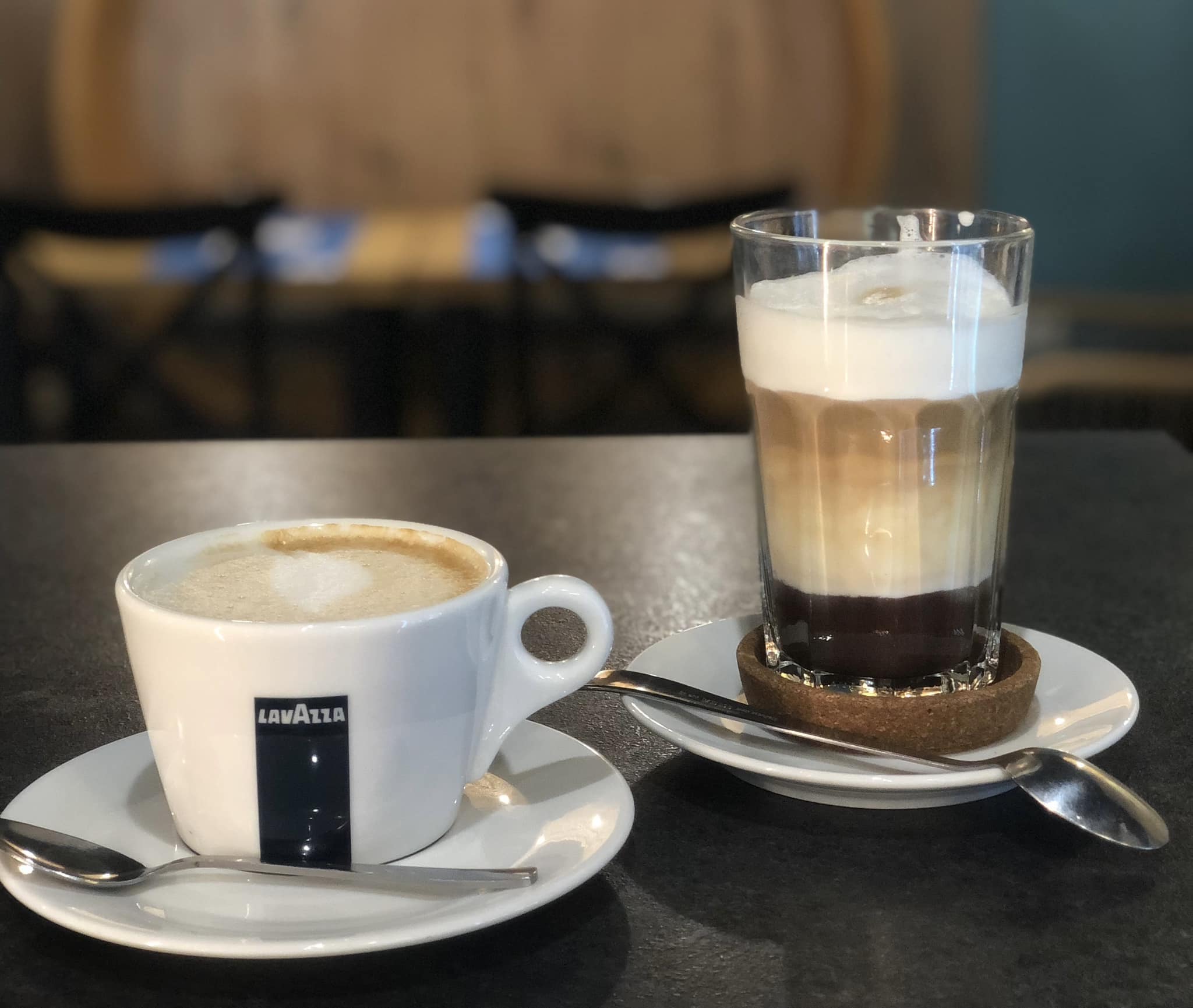 Kawa w Mocca Cafe