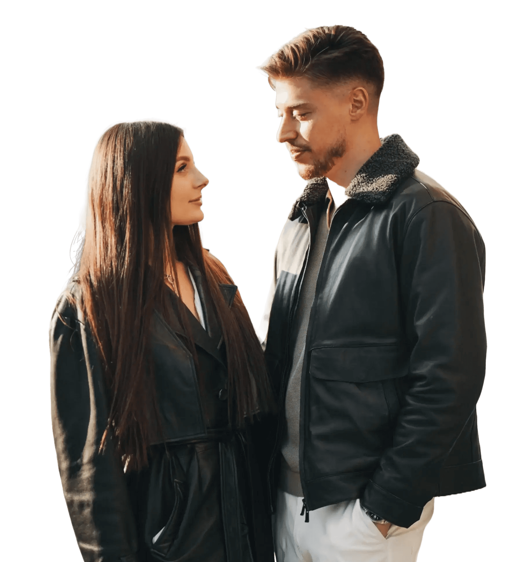 lasse mit blonder frau bei einem date