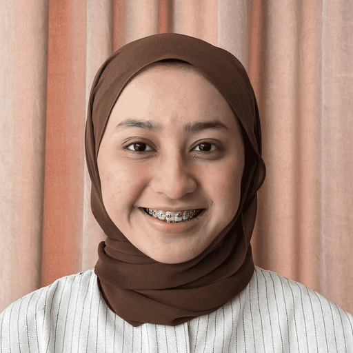 Nur Ashsyifa' Aqila, Trainee Associate