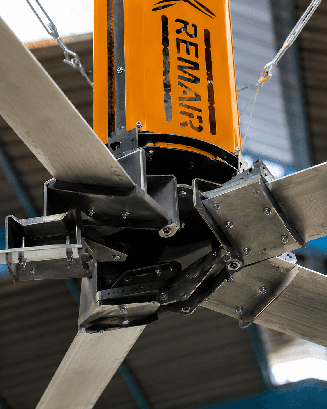 Blade mount detail