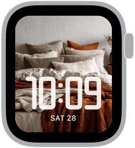sweater season Apple Watch face preview 2 featuring thanksgiving and autumn.