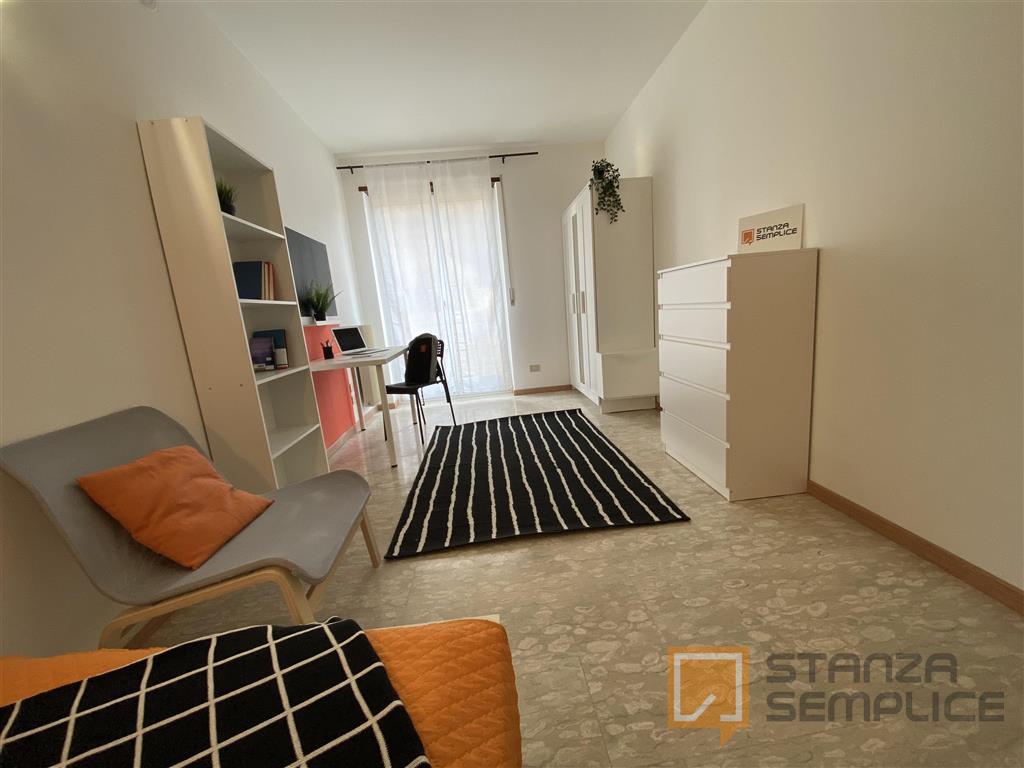 18 sqm room in Via STROPERI, Rovereto