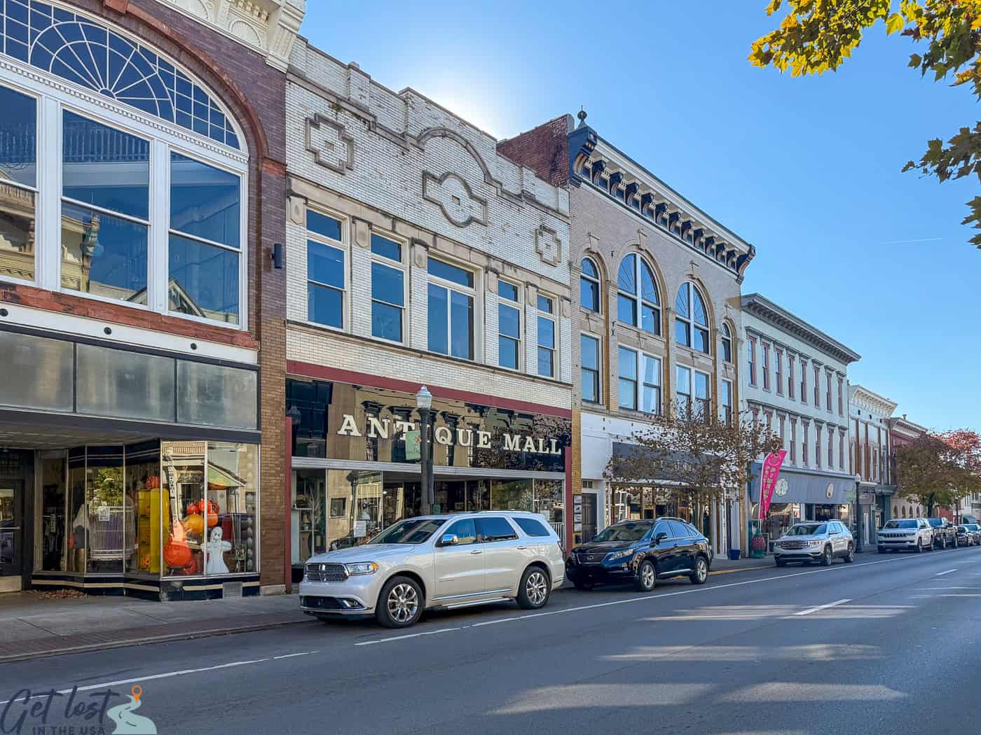 Shelbyville KY community view with local businesses, supported by dumpster rental services