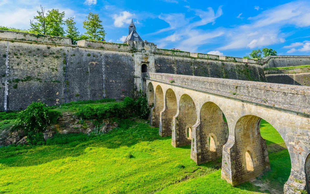 Citadel Blaye - en historisk festning ved byen Blaye i Frankrike | Expa Travel
