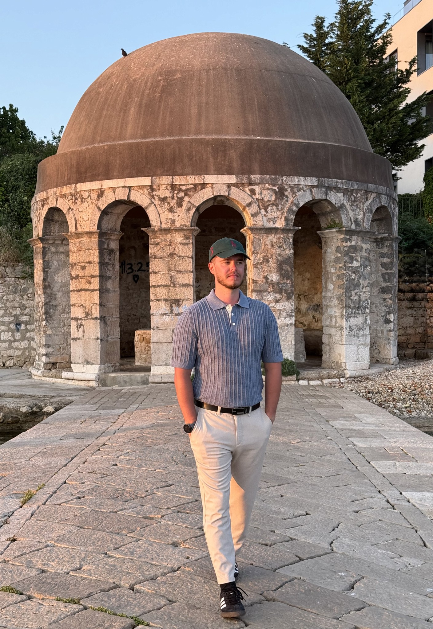 a person wearing a baseball cap