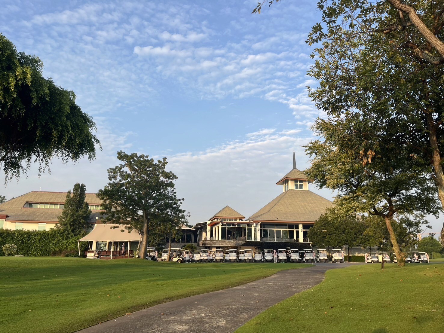two person playing golf