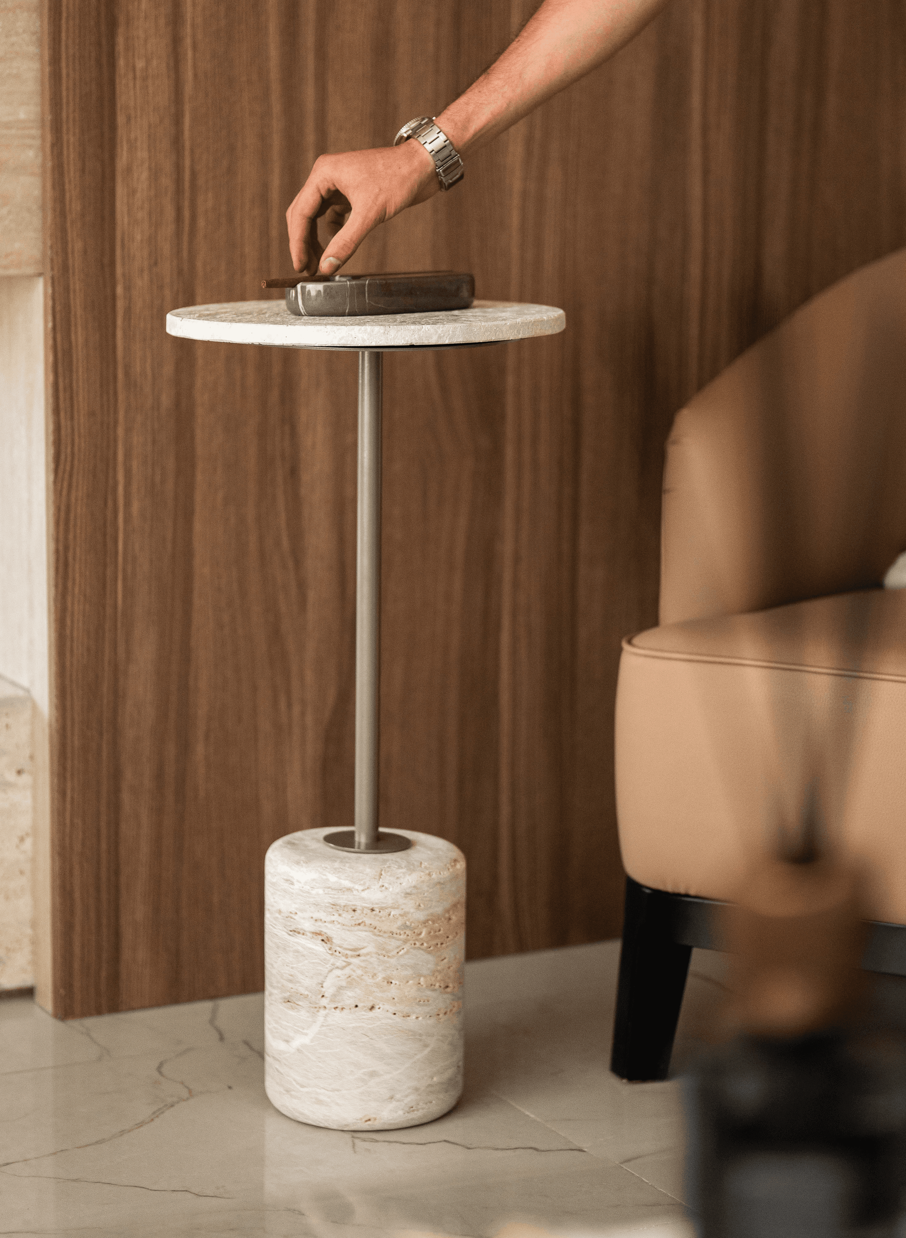 A scene of a Organic cotton net bag sitting on top of a stool