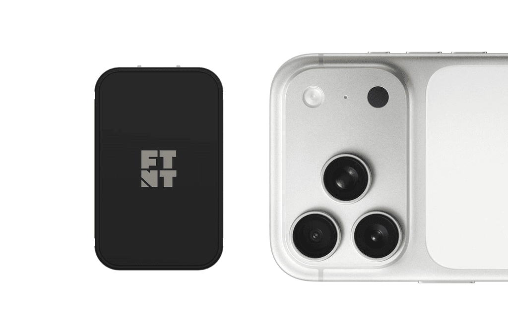 FlashFinder offers private and compact design