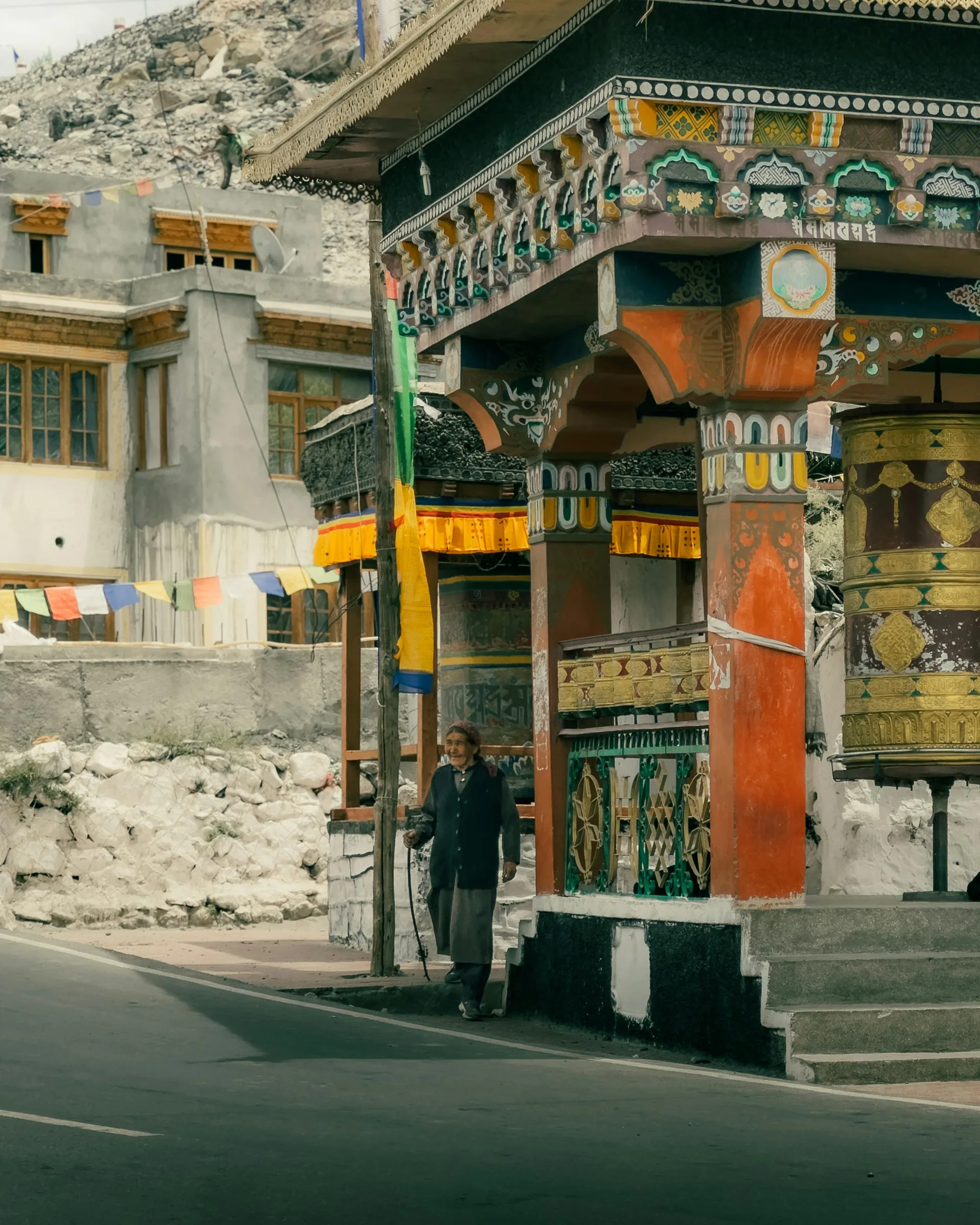 a black and white living room with a large tv