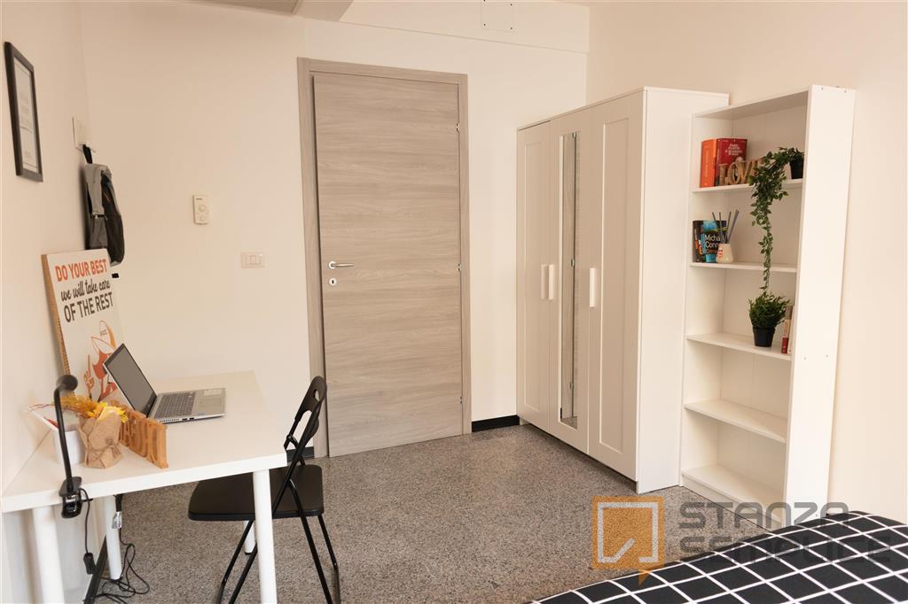11 sqm room in Via Dante, Cagliari