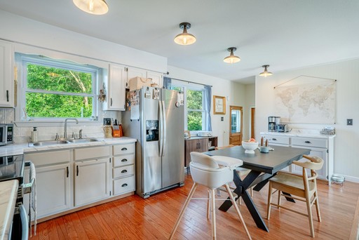 Photo 10 of 306 S Ketterer Avenue, Montfort