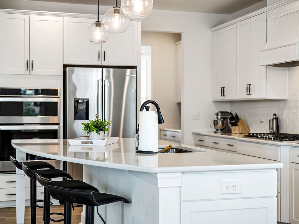 Deep Cleaning vs. Regular Cleaning