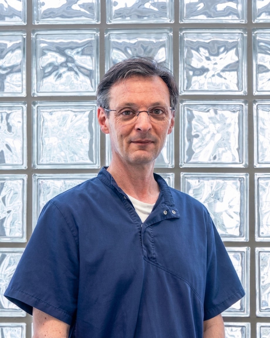 Dr. José Maria Nunes, especialista em ortodontia e ortopedia dento-facial