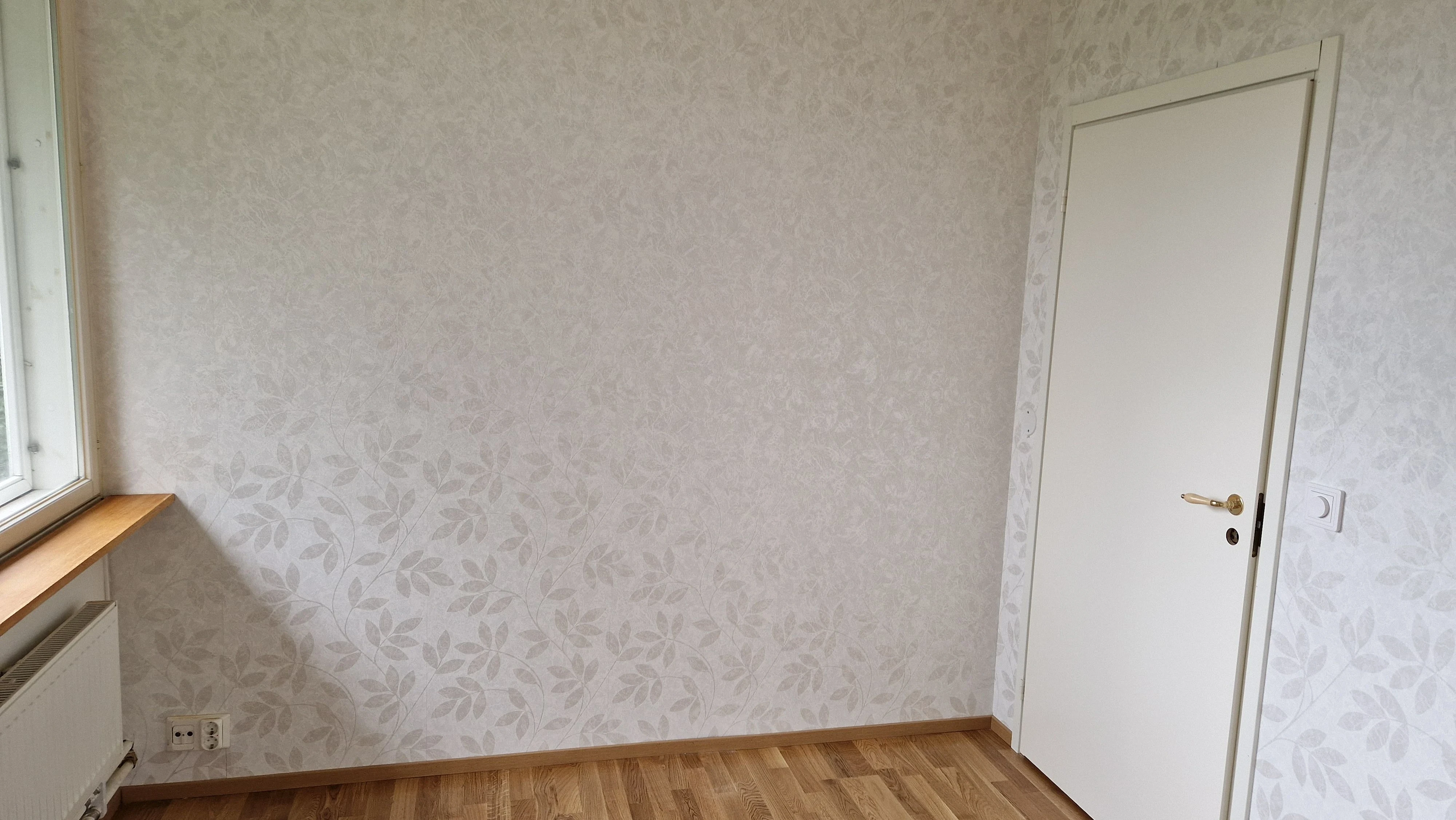 Valmis pintaremontoitu huone Haukilahdessa