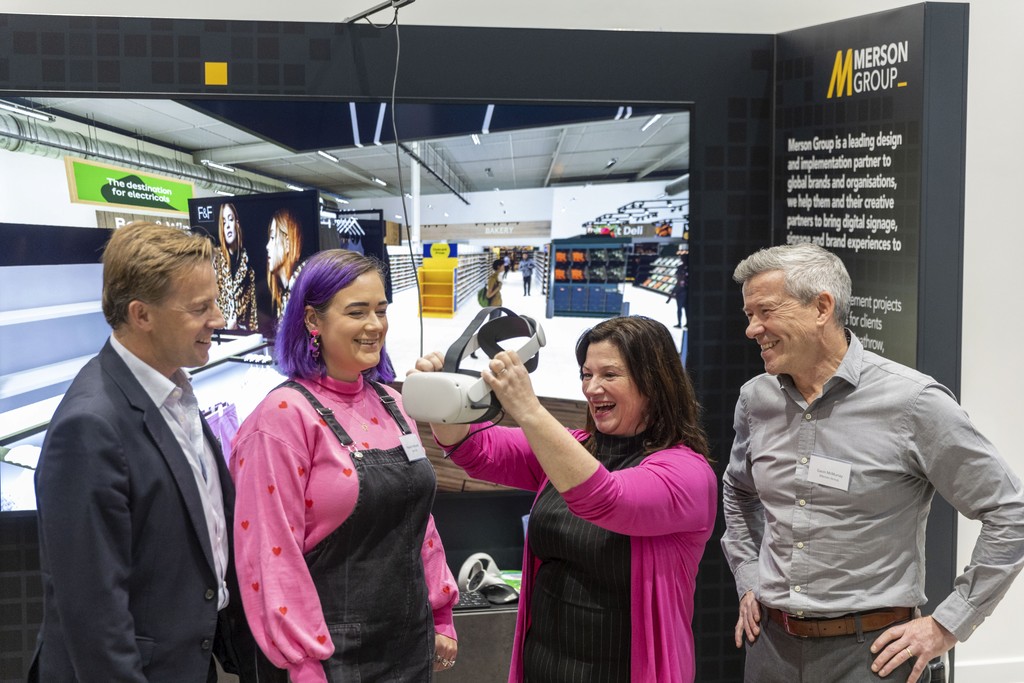 Image of dot + del team at the Merson Group VAR stand