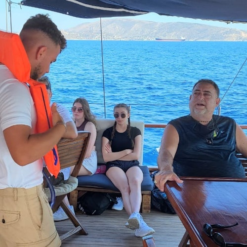 雅典海灣：半日遊船票連午餐、飲品及游泳停留 皮雷烏斯