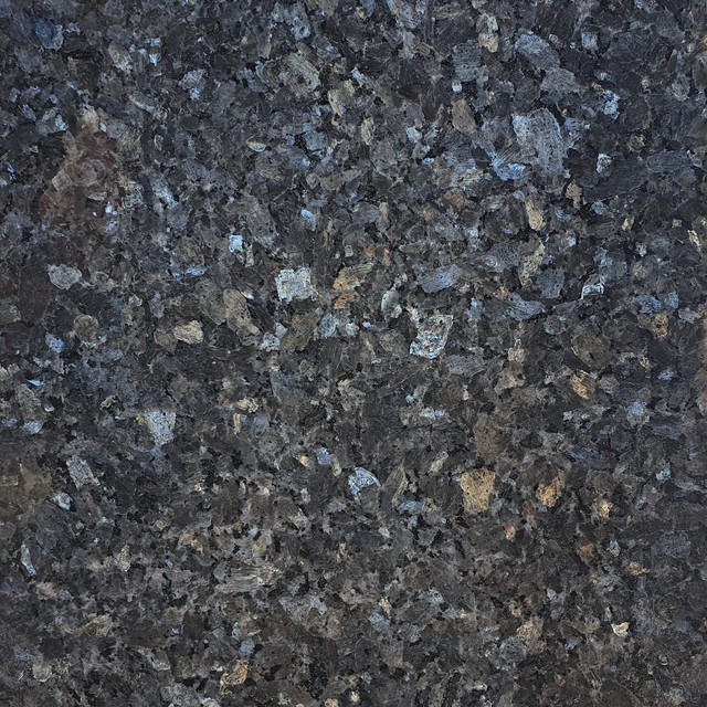 Labrador Blue Pearl, Poliert