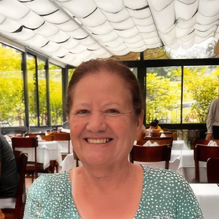 Ana Maria em meio a natureza