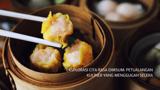 3 buah dimsum dalam wadah. 1 dimsum diapit dengan sumpit