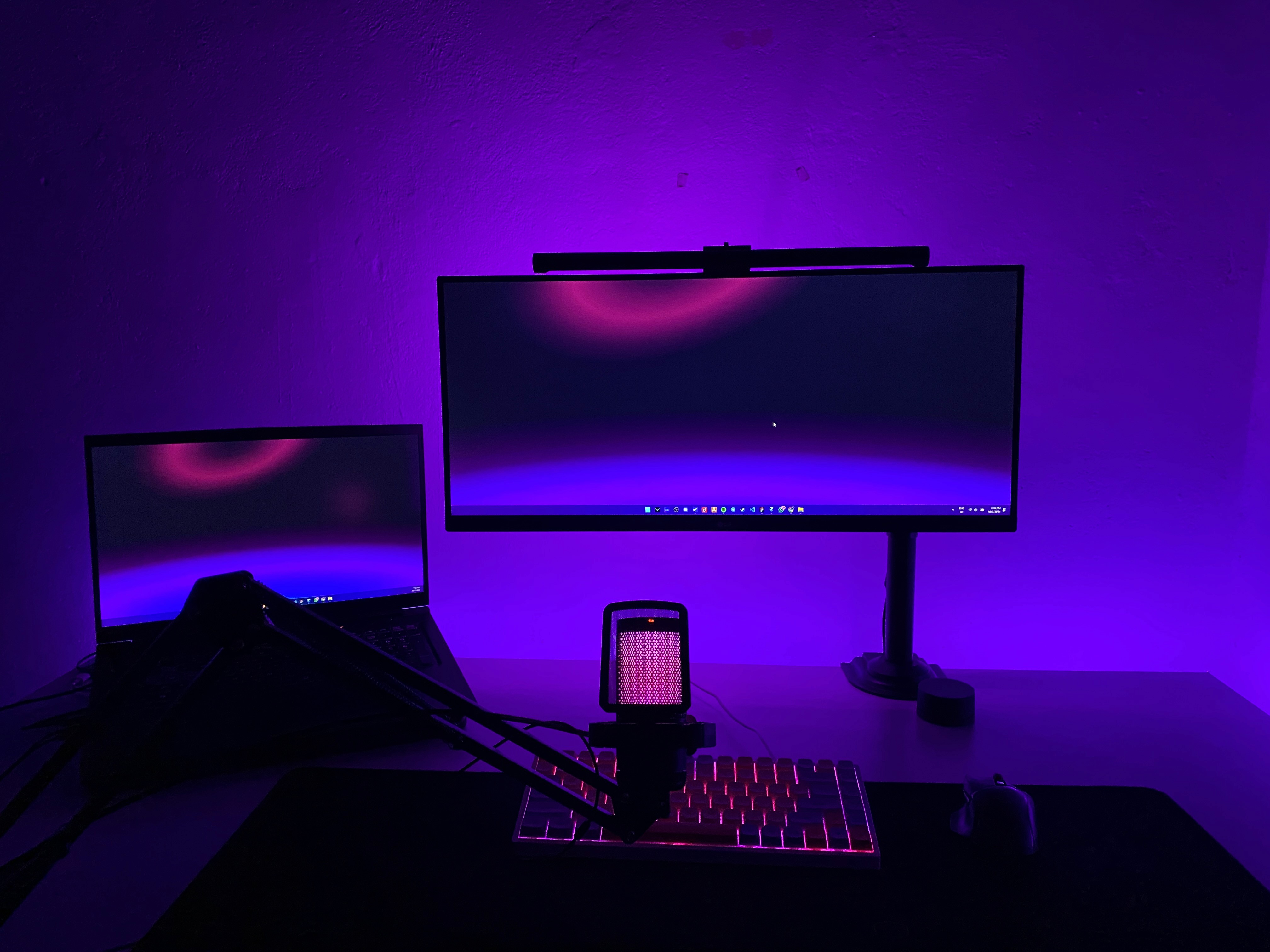 Desk Setup 2024