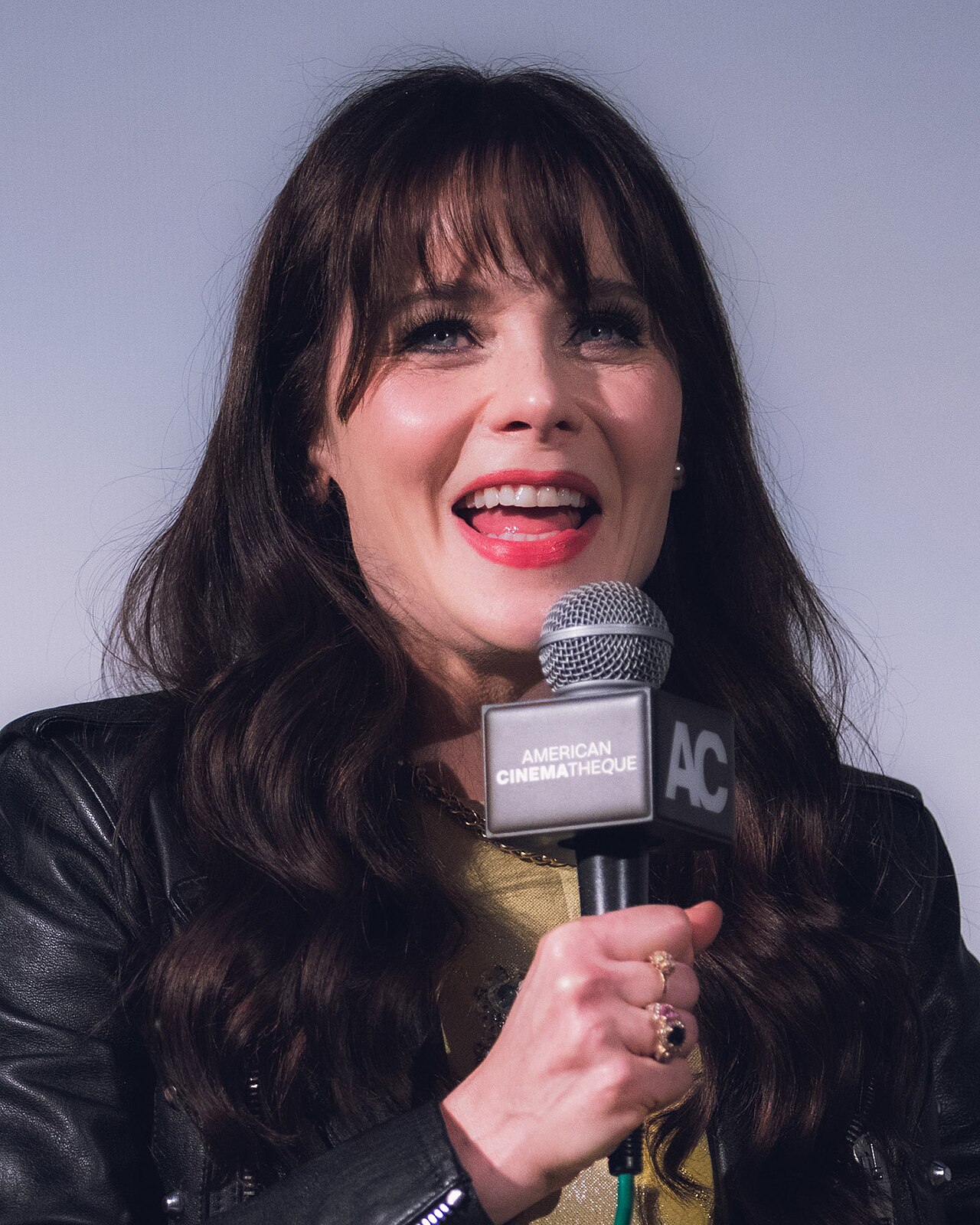 Chłodna zima - Zooey Deschanel