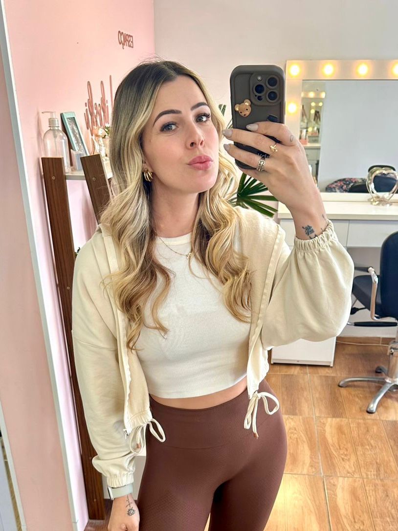 Happy customer giving feedback on her results