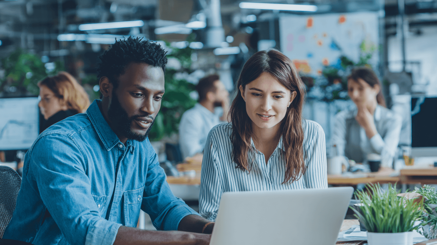 Collega's in overleg over Microsoft 365