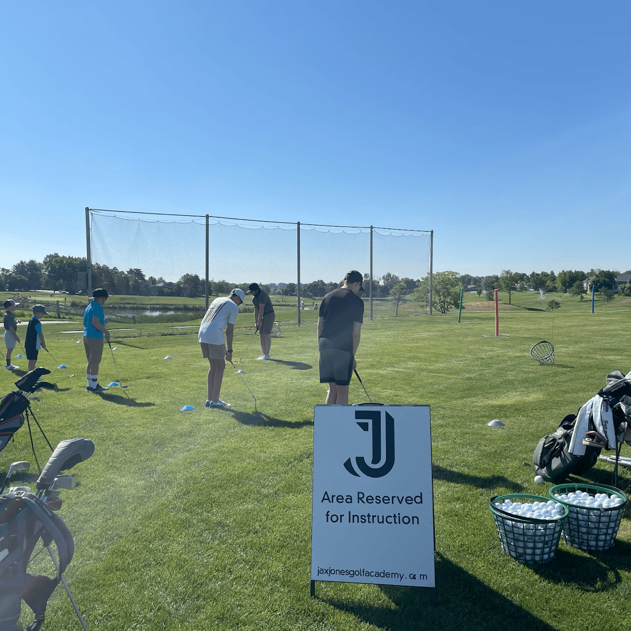 Students running through a drill following Jack's demonstrations.