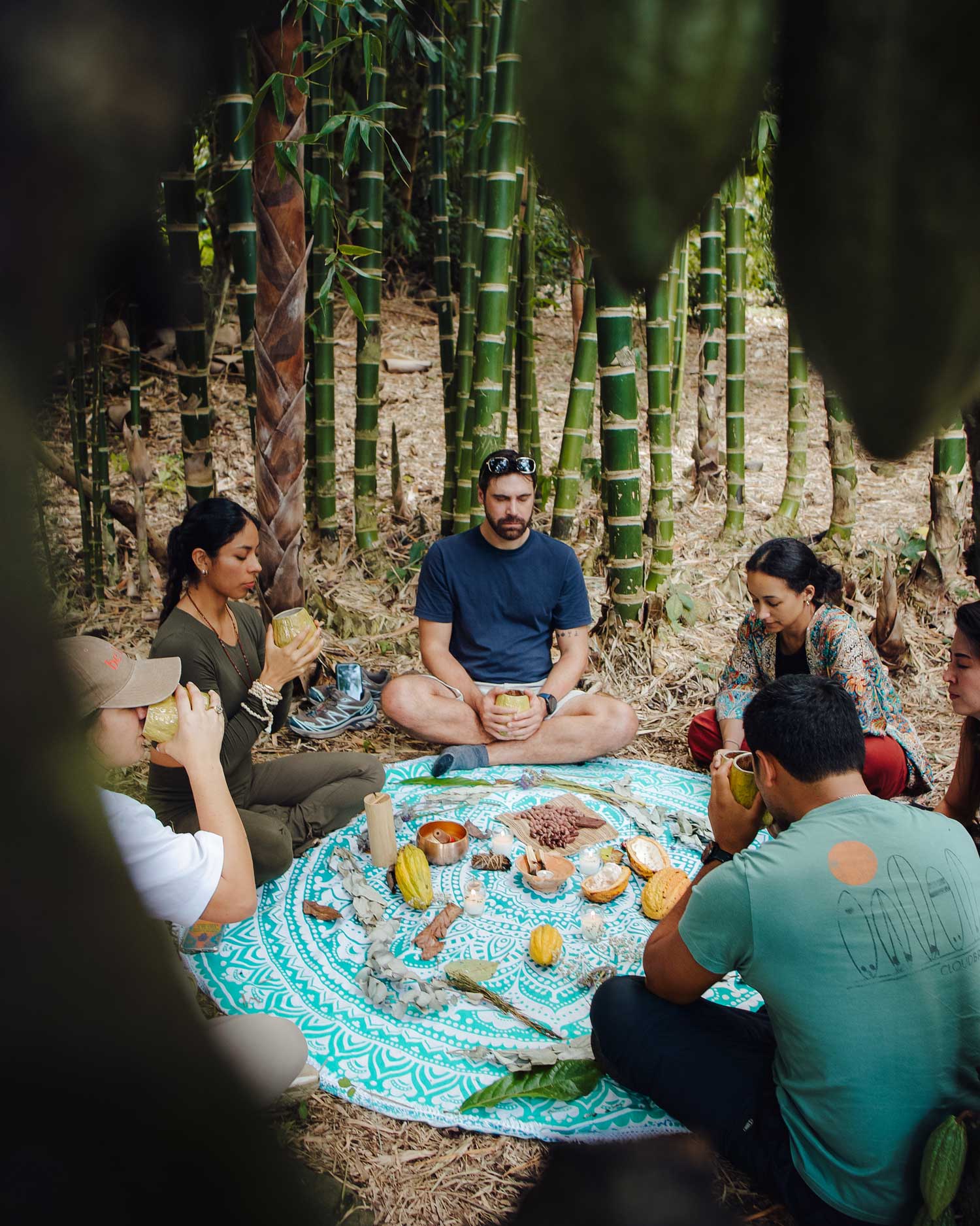experiencia-ritual-cacao-retiro-de-yoga-peru-andresoulyoga