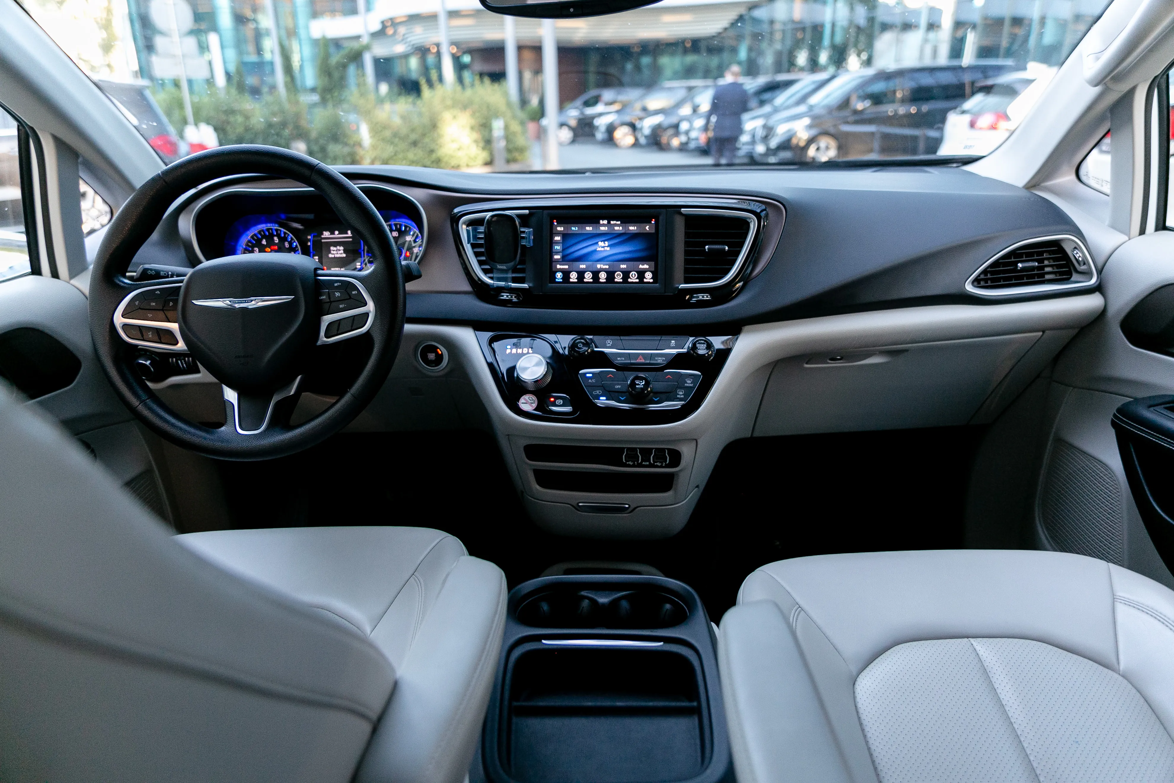 Car Additional Photo 1