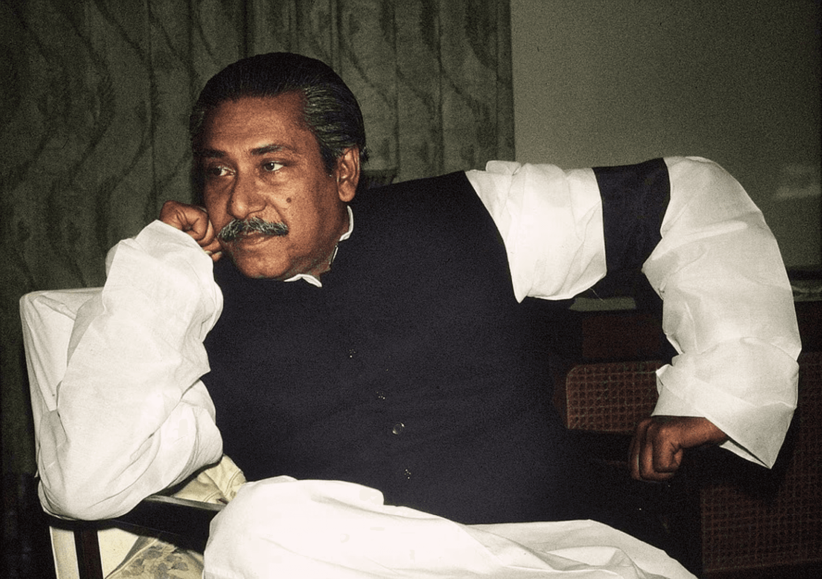 একজন বঙ্গবন্ধু, বাঙালিদের স্বাধীনতা ও গণযুদ্ধের মহাকাব্য