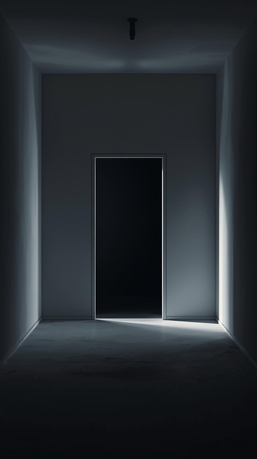 Soglia tra luce e ombra in uno spazio vuoto, simbolo del tempo prima della decisione
