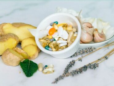 mágnesterápiás kezelés történik egy páciensen