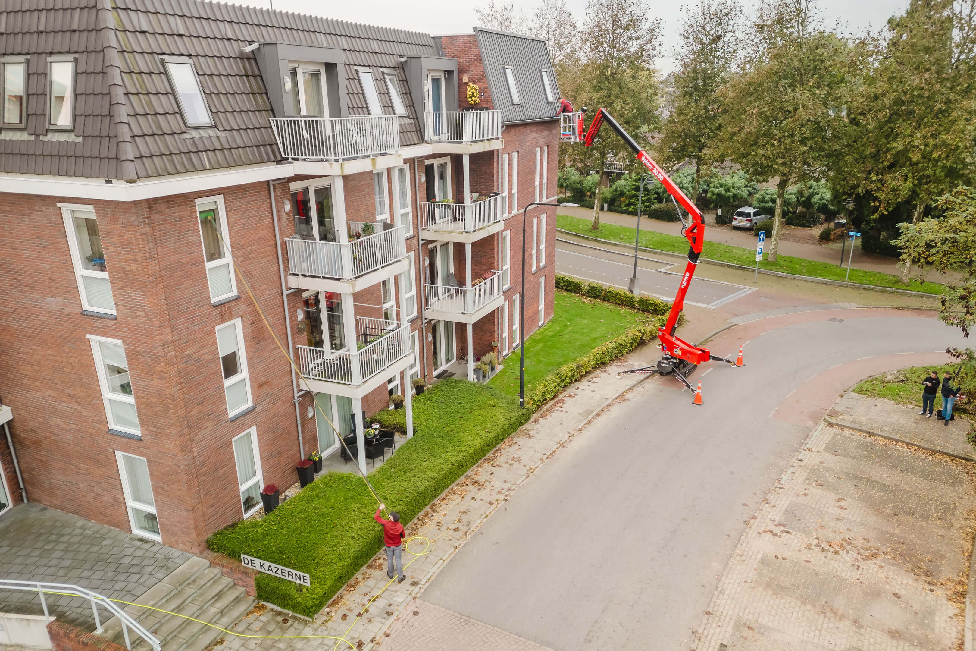 Glasbewassing mart van den berg bv