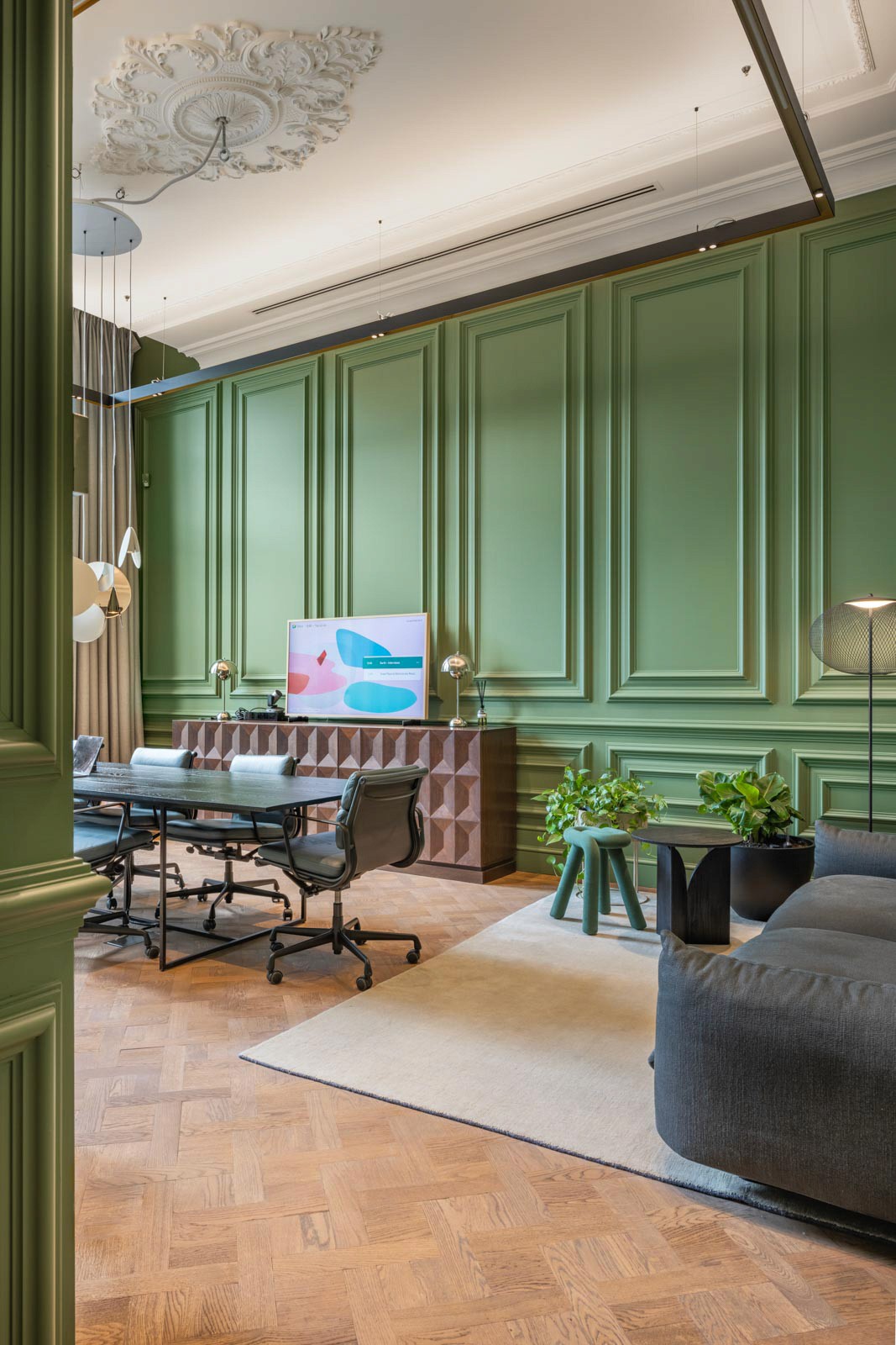 Positive Space - Mollie HQ meetingroom