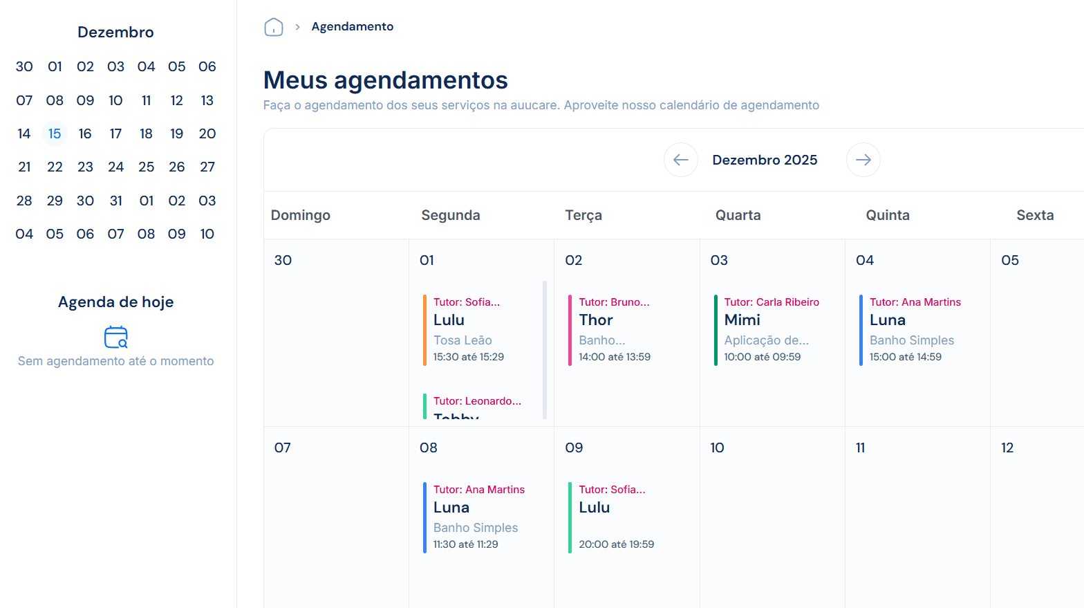 AI suggesting actions like "Optimize onboarding flow" and "Raise pricing tier" based on user data.