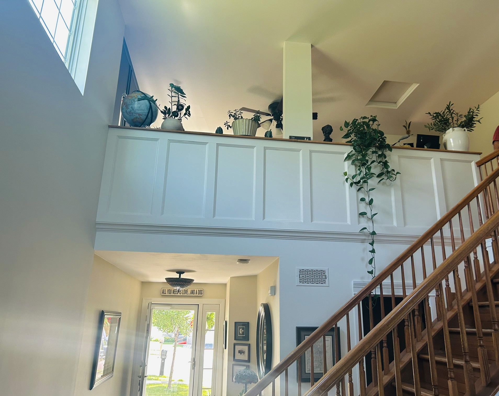 Warm dining area renovation