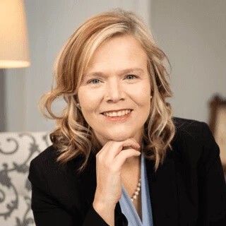 Karen Robins “Kacey” Carnegie