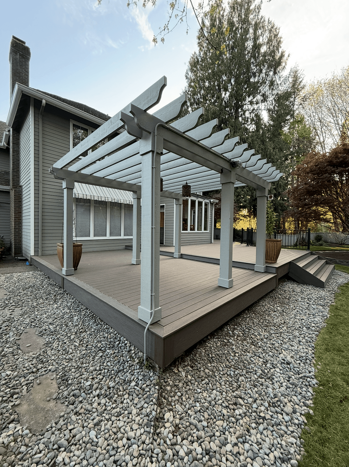 Bothell Deck Contractors - Building Beautiful, Long-Lasting Decks