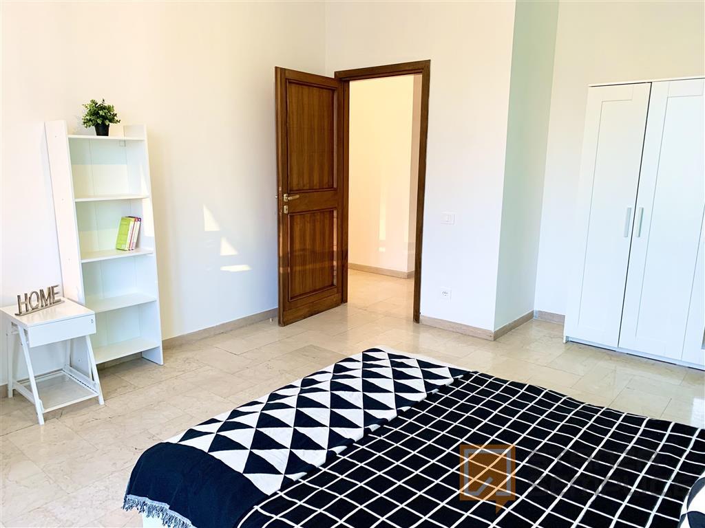 Stanza di 15.38 mq in Via F. REDI, Firenze