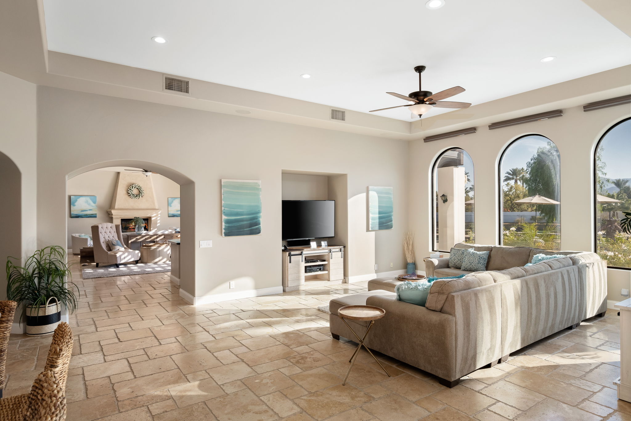 Here comes the alt text