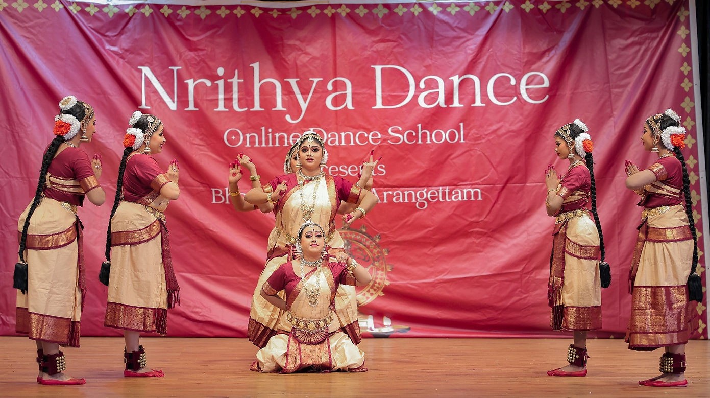 A dancer performing mohiniyattam