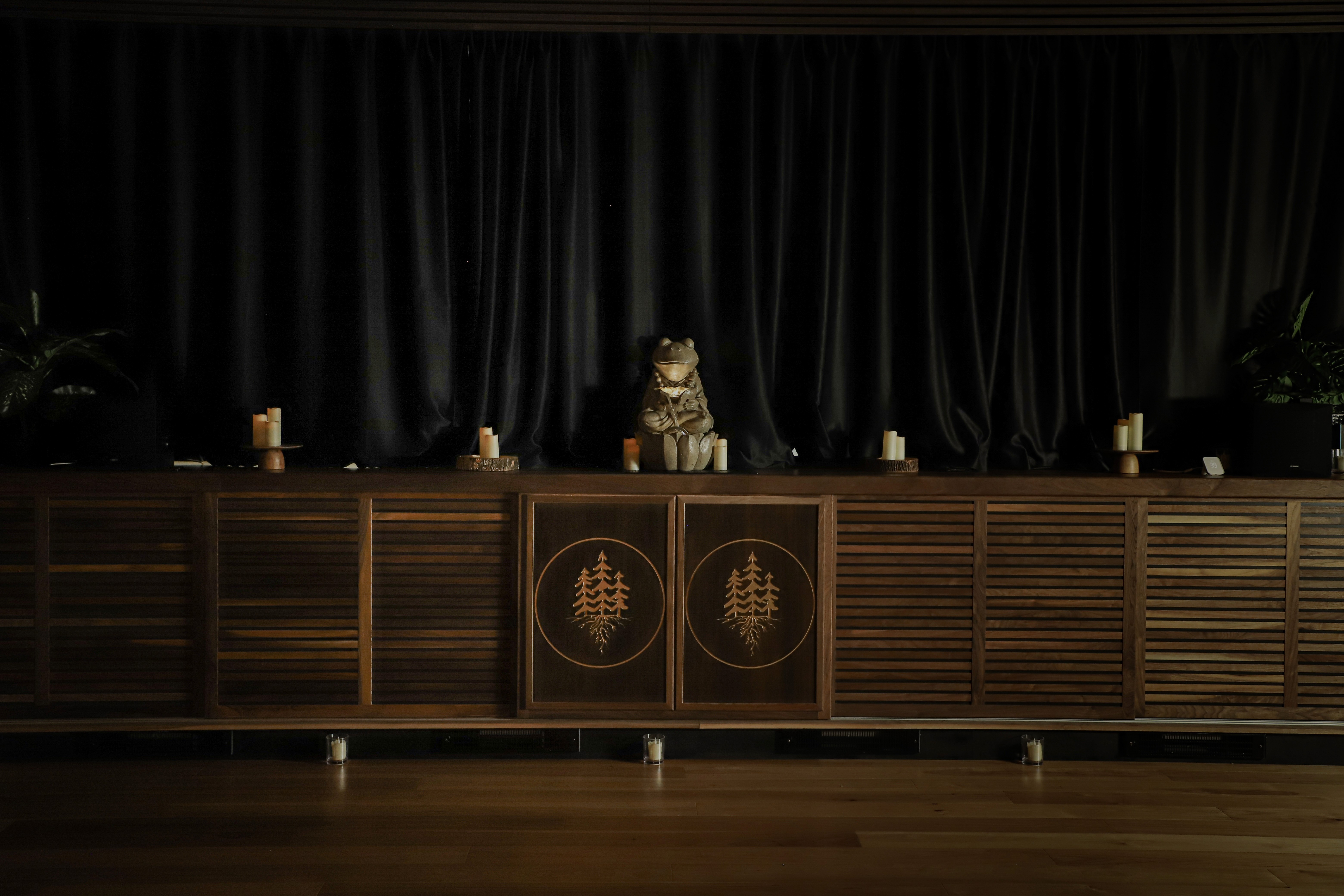 the prana lounge studio space