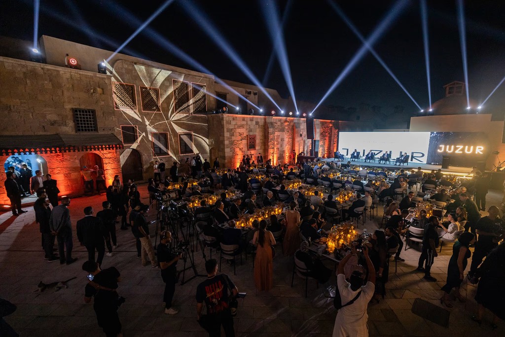 Large-Scale Event Management