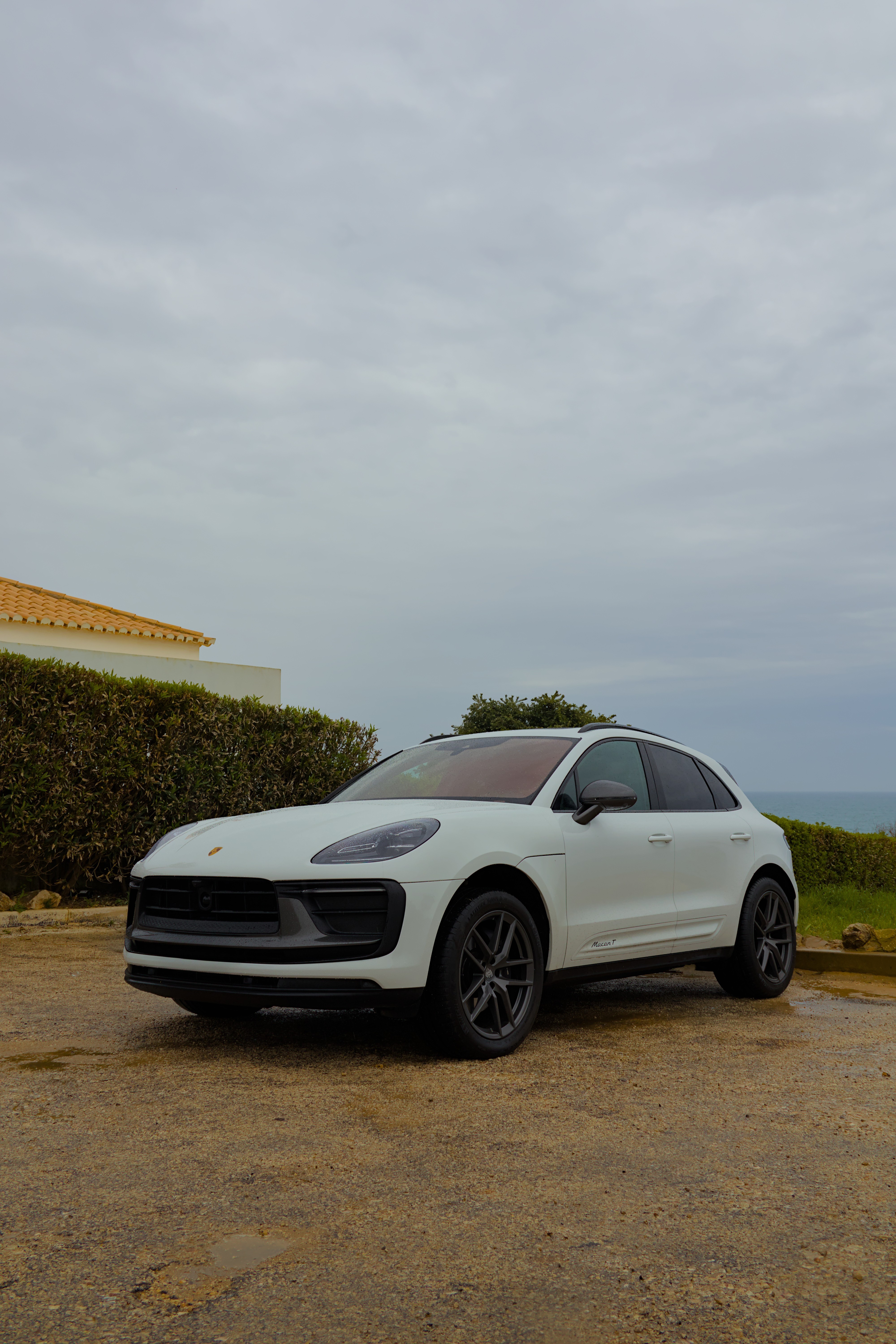REV Porsche Macan T