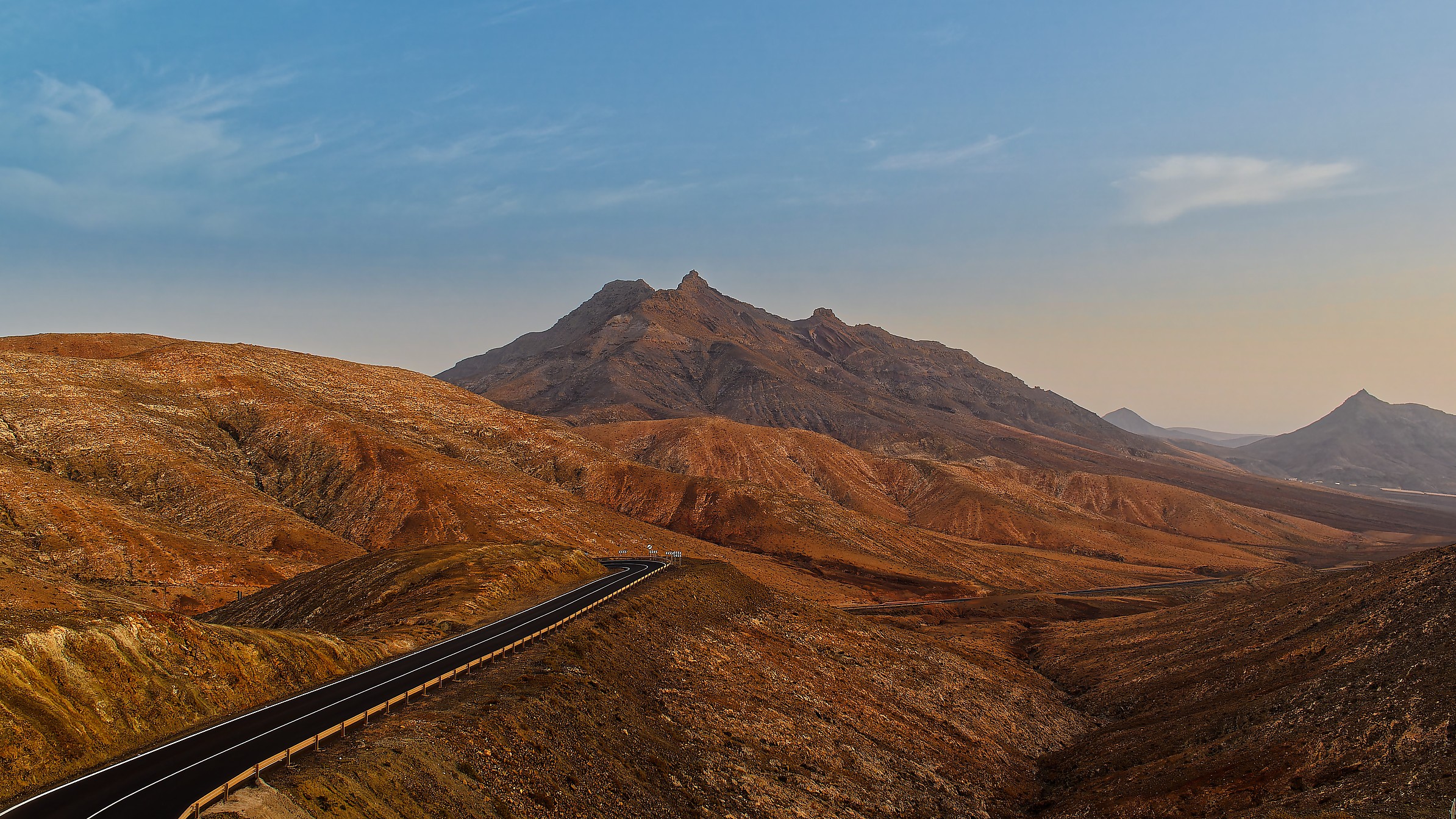 The endless road in the mountains of Fuerte