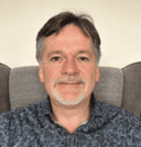 Thomas Z., spricht über Freudio als anwenderfreundliche Praxissoftware für den Praxisalltag