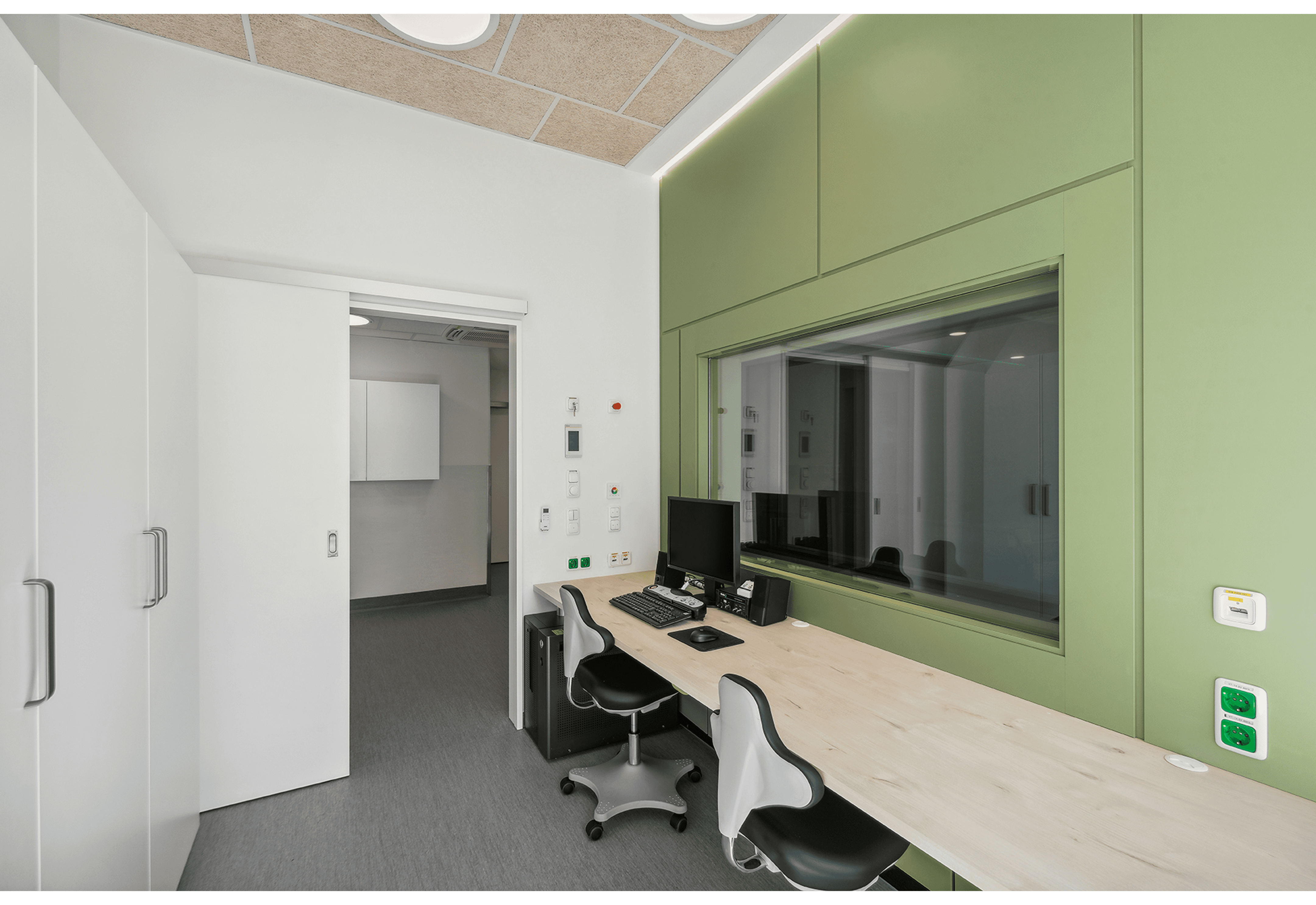 arbeitsplatz im grünen